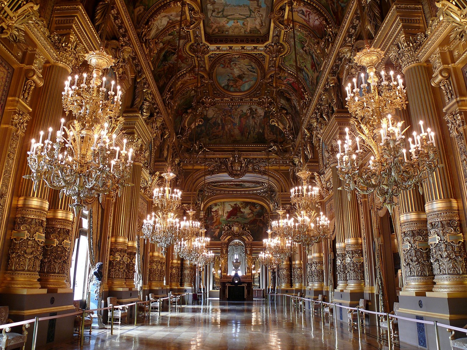 1600px-Opéra_Garnier_-_le_Grand_Foyer.jpg